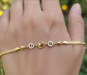 Women girls New Trending Bracelet